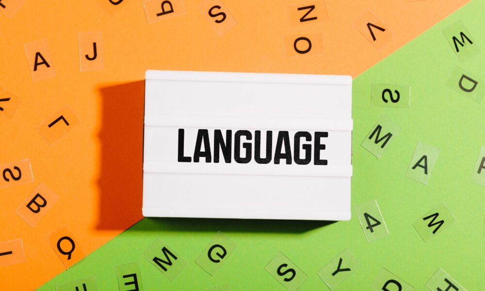 Difference Between Phonics and Whole Language Learning
